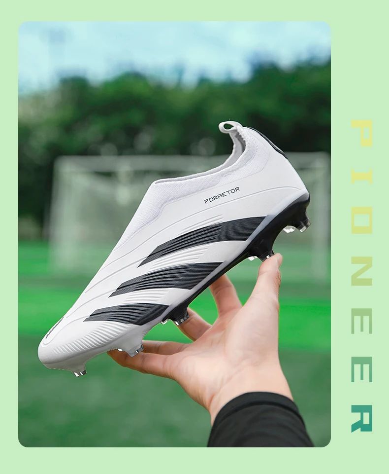 Mens High Quality Ultralight Football Shoes Society Cleats Indoor Soccer Shoes Professional Original Fast Futsal Football Boots