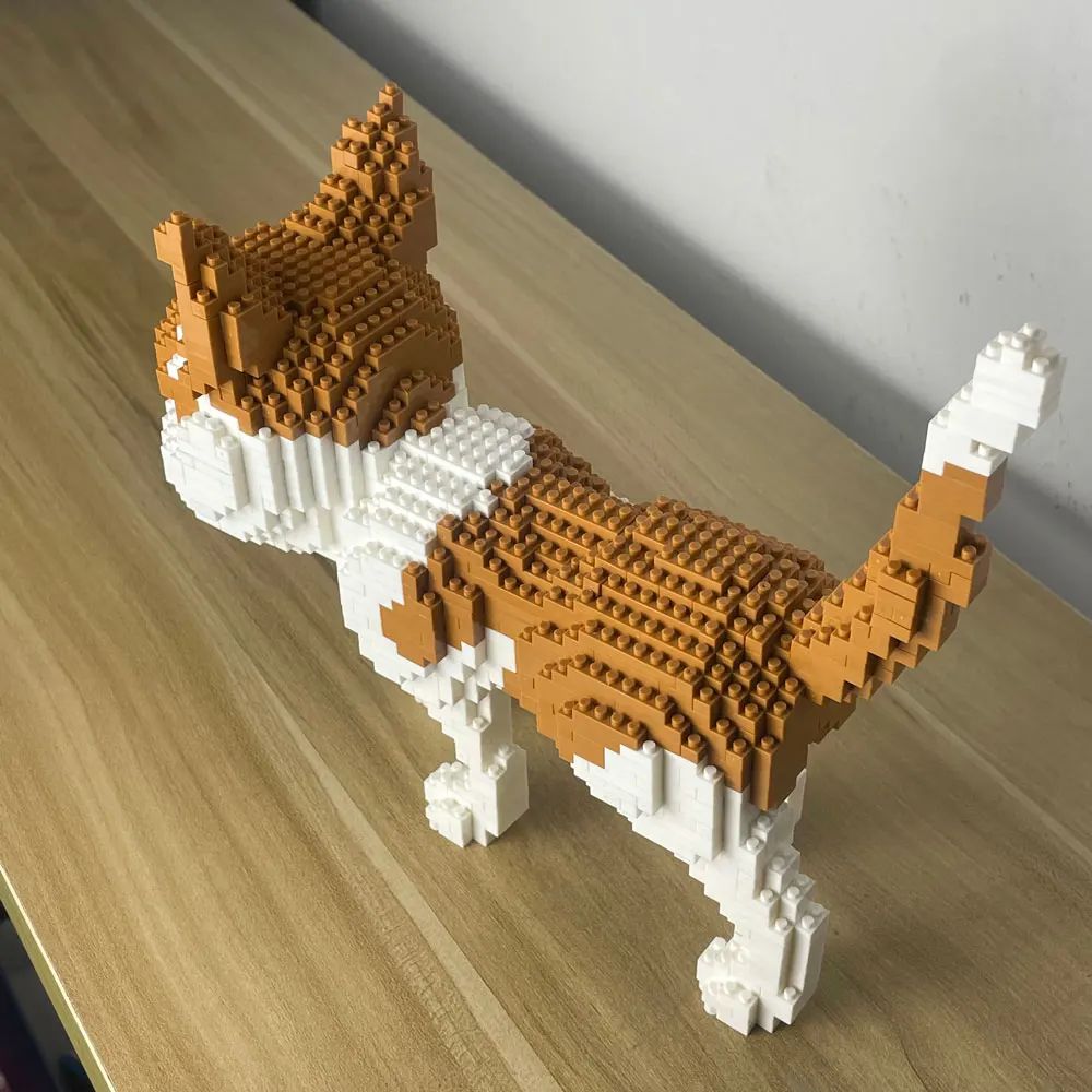 Knew Built Quatro estilos de micropartículas expressivas de blocos de montar de mini-gatos, modelos de laranja e vaca, os favoritos dos entusiastas de animais de estimação