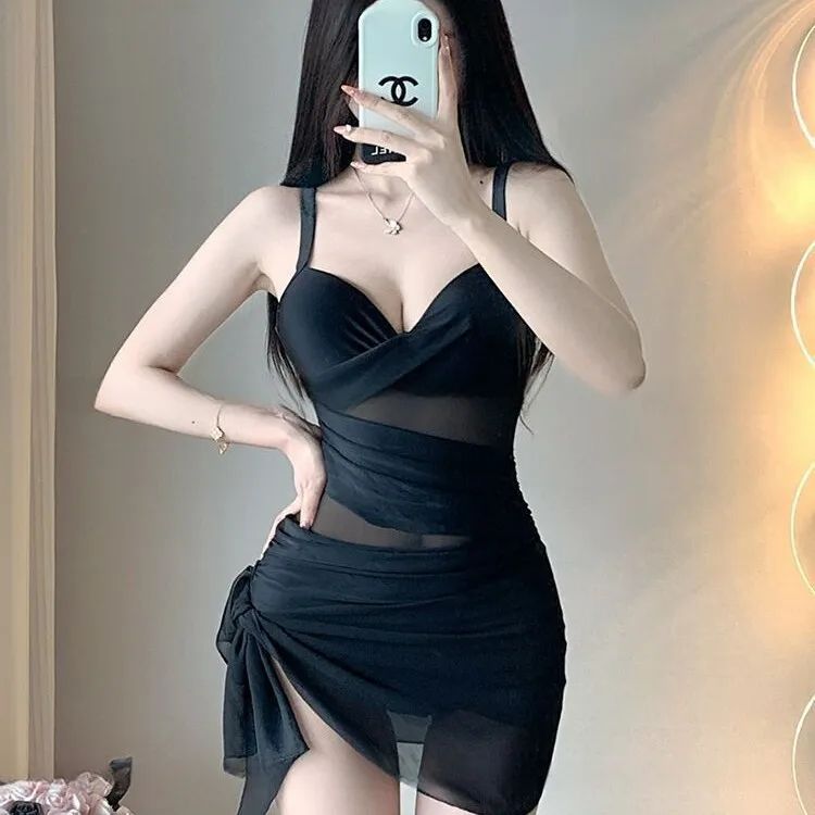 Sexy One-Piece Swimsuit Women Summer Hot Spring Conservative Personality Retro Cover-Up Slimming Solid Color Beach Gathered Swim