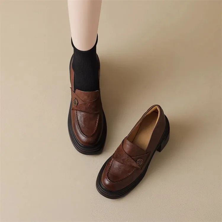 Sapatos Femininos Mary Jane Retrô da Moda Primavera Outono Sapatos Casuais Versáteis Femininos Salto Alto Lolita Sapatos de Couro