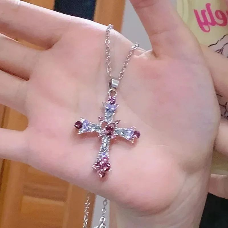 Colar Cruz Punk Y2K Rosa Roxo Zircão 2025 para Mulheres Pingente de Strass Corrente Clavícula Charme Joias de Festa Presentes