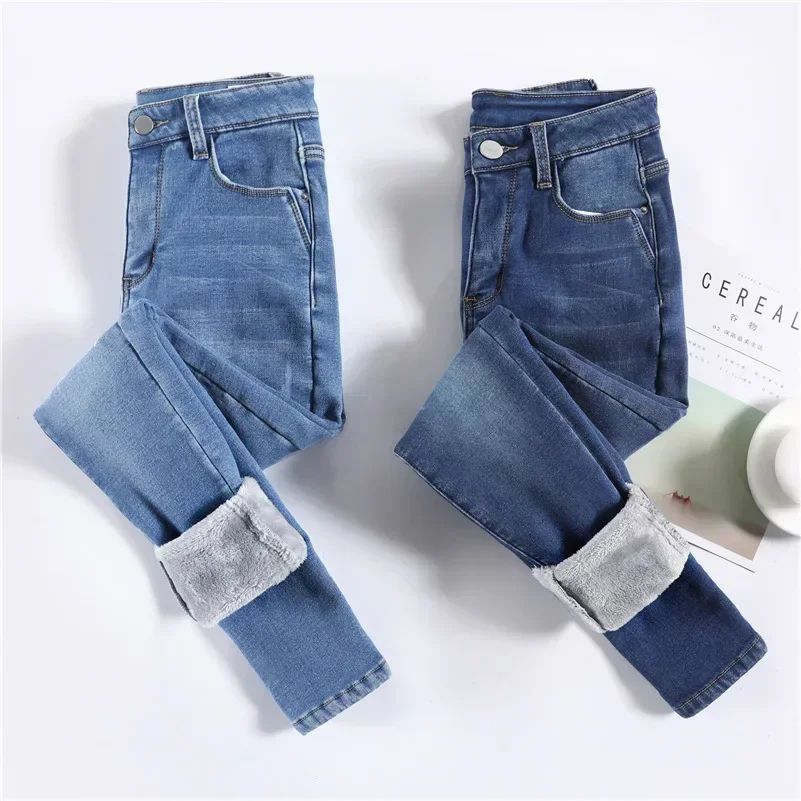 Winter Lady Thermal Plush Jeans Snow Warm Stretch Jeans Hot Sale High Waist Fleece Pants Female Straight Leg Denim Trousers