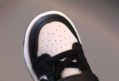 2025 New Toddler Baby Kids Fashion Design Walking Shoes Sneakers White Non-slip Casual Shoes Boys Breathable Outdoor Board Shoes