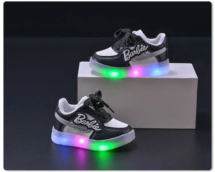 Girls Light-Emitting Sneakers Cartoon Board Shoes Breathable Breathable Leather Casual Shoes Fashion LED Shine Running Shoes