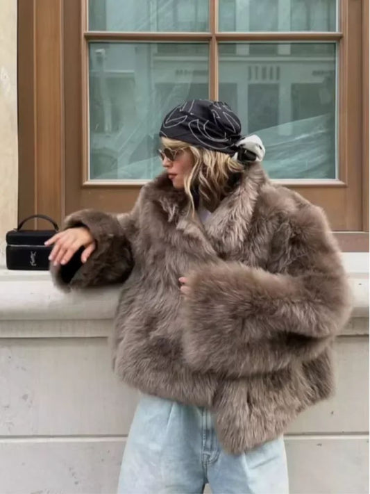 Lady Faux Fur Short Coat Women Lapel Hidden Button Full Sleeve Loose Warm Outwear 2025 New Winter Office Commute Overcoat New
