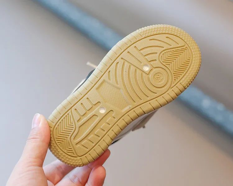 Girls Boys Sport Shoes Four Seasons Children's Sneakers Non-slip Student Shoes Soft Bottom Kids Casual Shoes Girls Outdoor Shoes