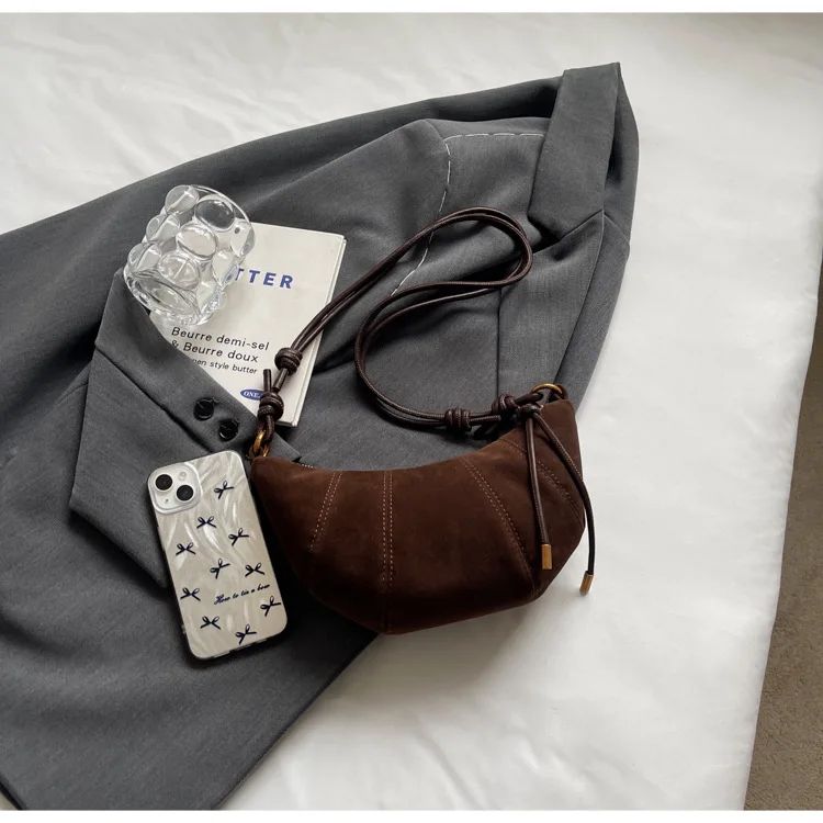 Velvet Material 2025 High Quality Zipper Shoulder Bag Solid Color Simple Fashionable Crossbody Bag Soft Western Style Handbag