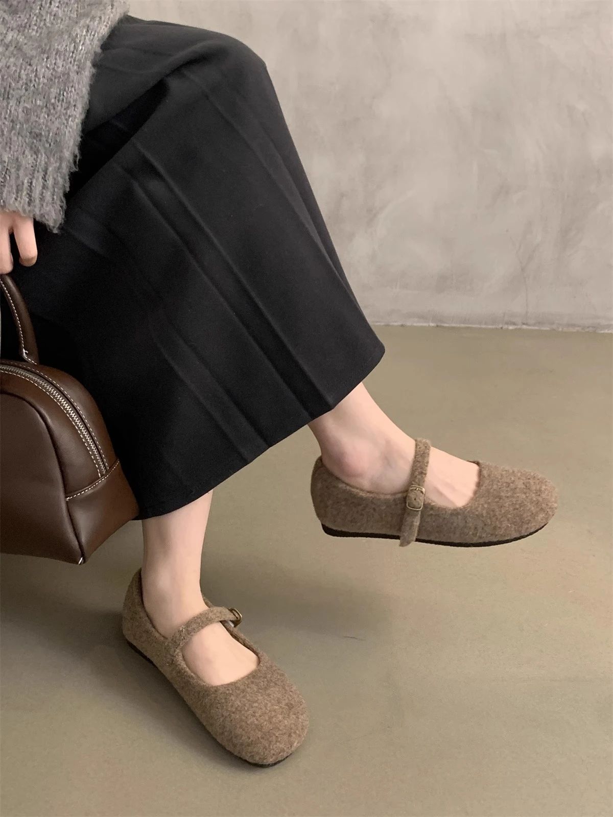 Fashion Square Toe Fleece Flet Ballet Flats Woman Winter Warm Wool Mary Jane Shoes Ladies Brand Design Elegant Plush Loafers