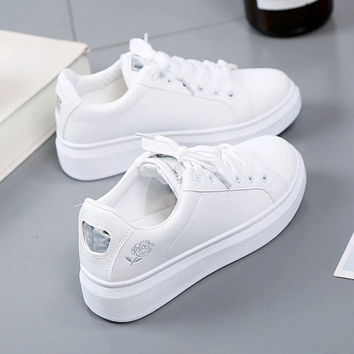 Women Leather Pu Casual Shoes New 2024 Woman Shoes Fashion Embroidered White Sneakers Breathable Flower Lace-Up Women Sneakers