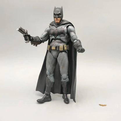DCC Collectibles DawnofJustice BVS Bat-Hero 6" Figura de Ação Avulsa