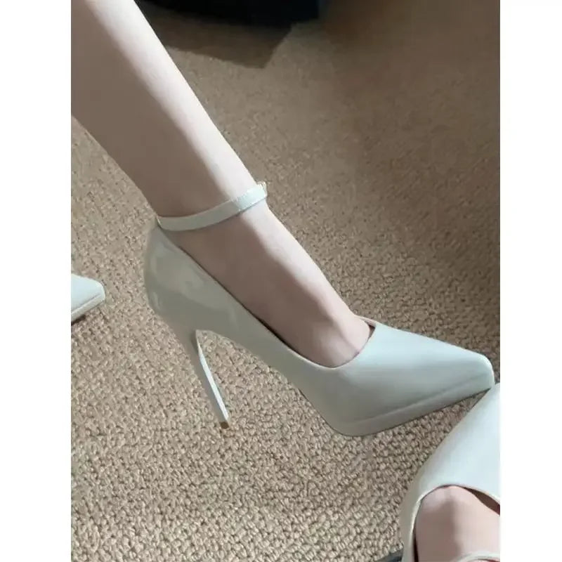 Sapatos femininos com salto agulha super alto de 11cm, corrente de pérolas, tira no tornozelo, bico fino, tamanho grande, sapatos de escritório de couro