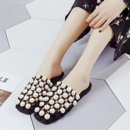 Women Fashion Casual Pearl Beaded Flat Studded  Mules Solid Color Pearl Sandals Casual Flat-heel Non-slip Flip Flops Lightweight