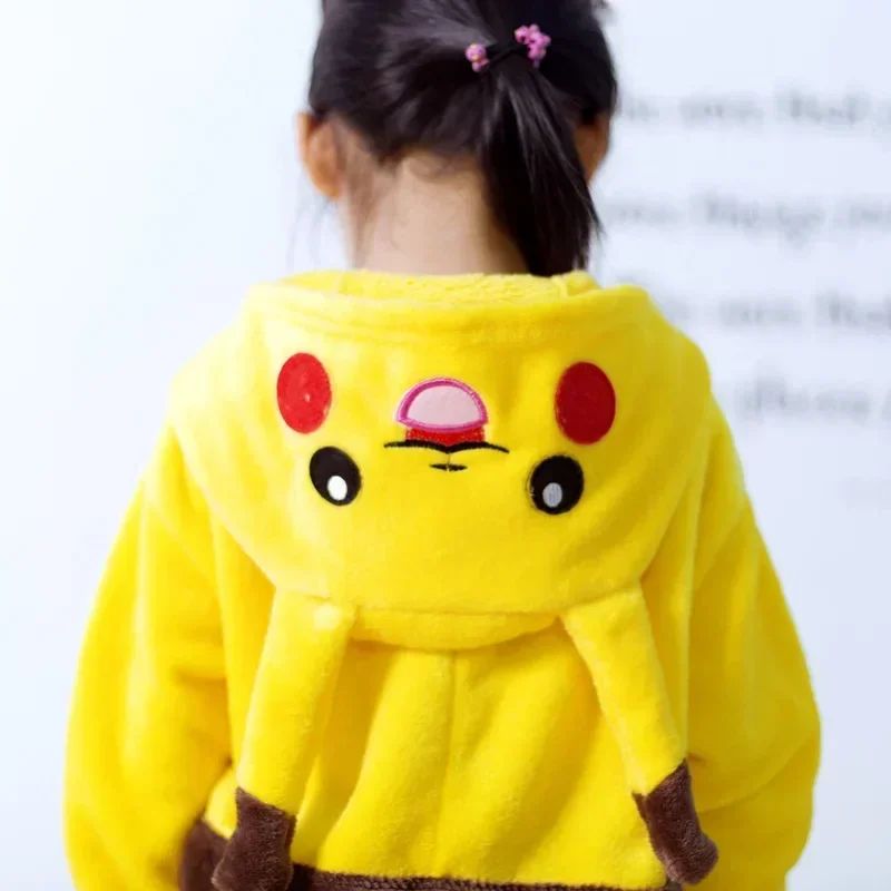 Pokemon Pikachu Flanela Quente Roupas de Casa Infantil Outono&Inverno Macacão Macio Cosplay Animal Moletom Pijama Presente para Pais e Filhos