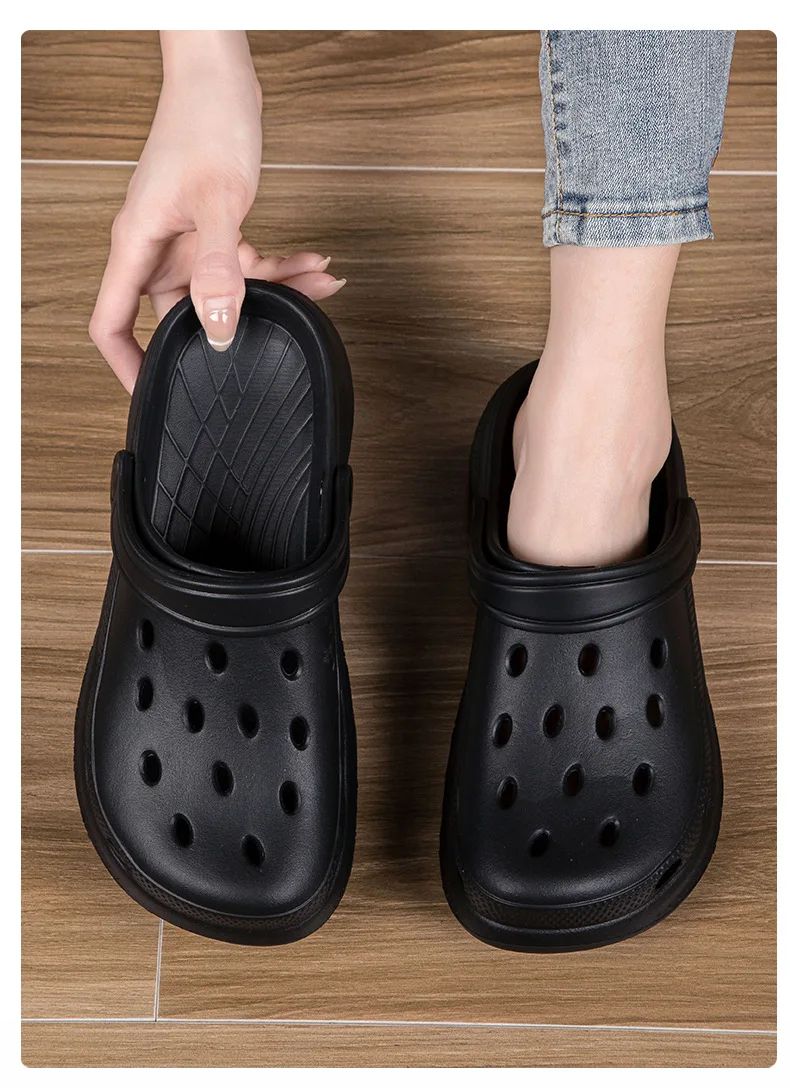 Stock Available 2024 New Large Size Beach Hollow Out Sandals Men's and Women's Garden Shoes Plus Size EVA Sole EVA Strap