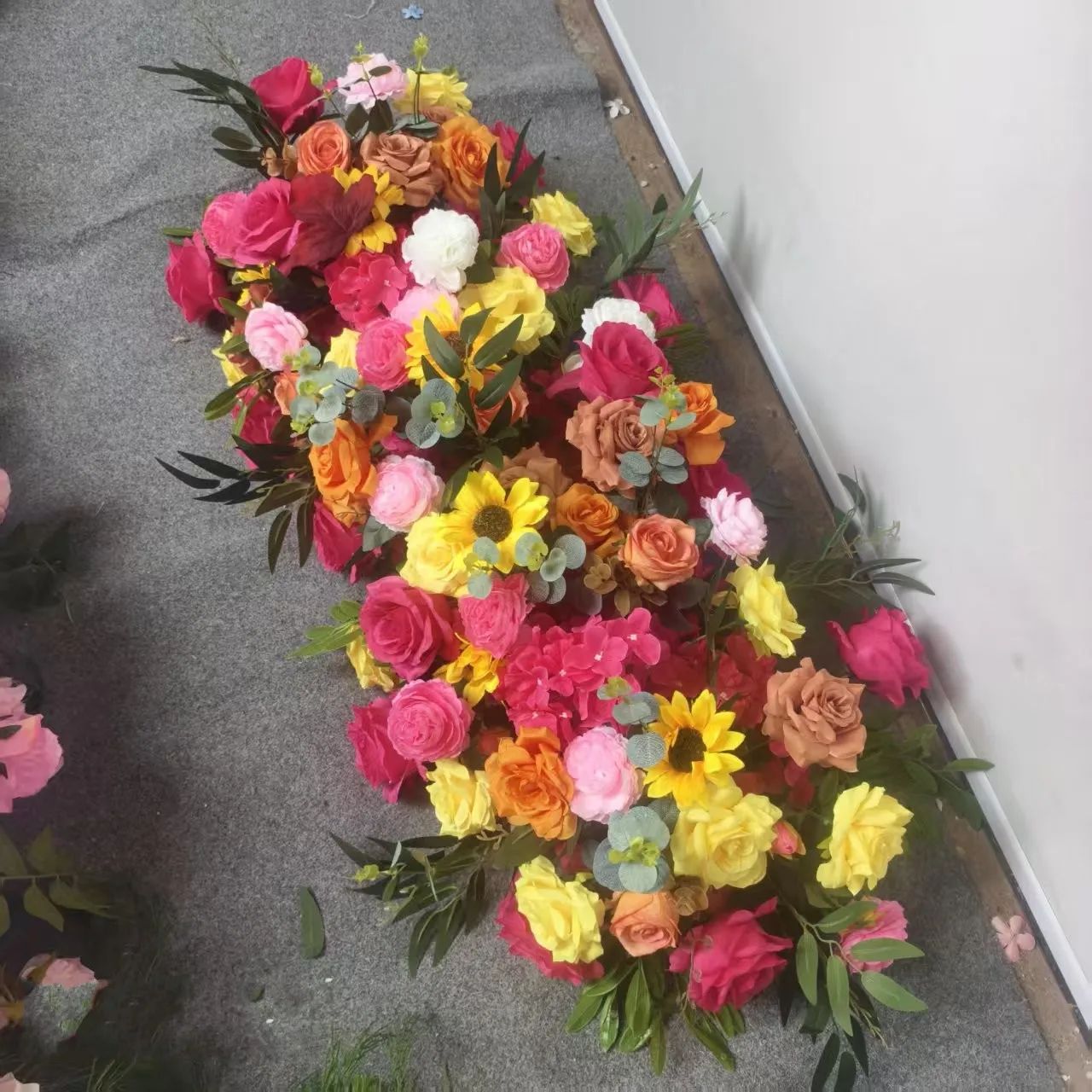 Luxury Artificial Flower Row Wedding Decoration Long Flower Runner Hang Flower Row Floral Backdrop Props Outdoor Party Decor