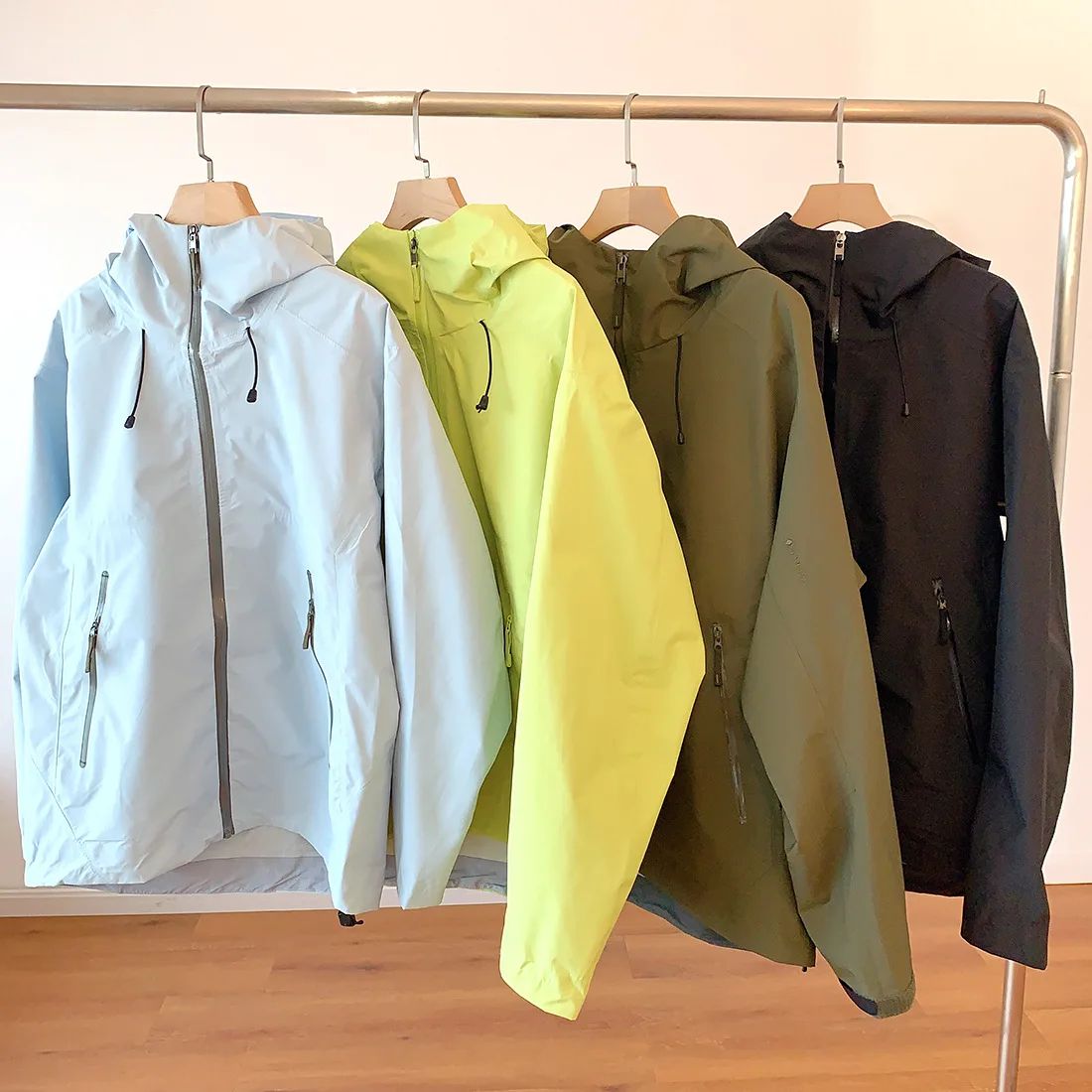 ARC New Storm Jacket Lovers Outdoor Sports Camping Mountain Skiing Trend Fashion British Wind Leisure Waterproof Storm Jacket