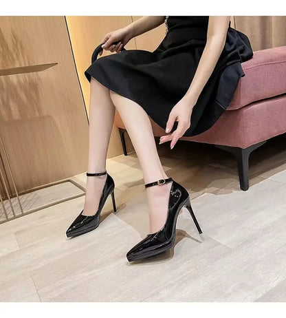 Sapatos femininos com salto agulha super alto de 11cm, corrente de pérolas, tira no tornozelo, bico fino, tamanho grande, sapatos de escritório de couro