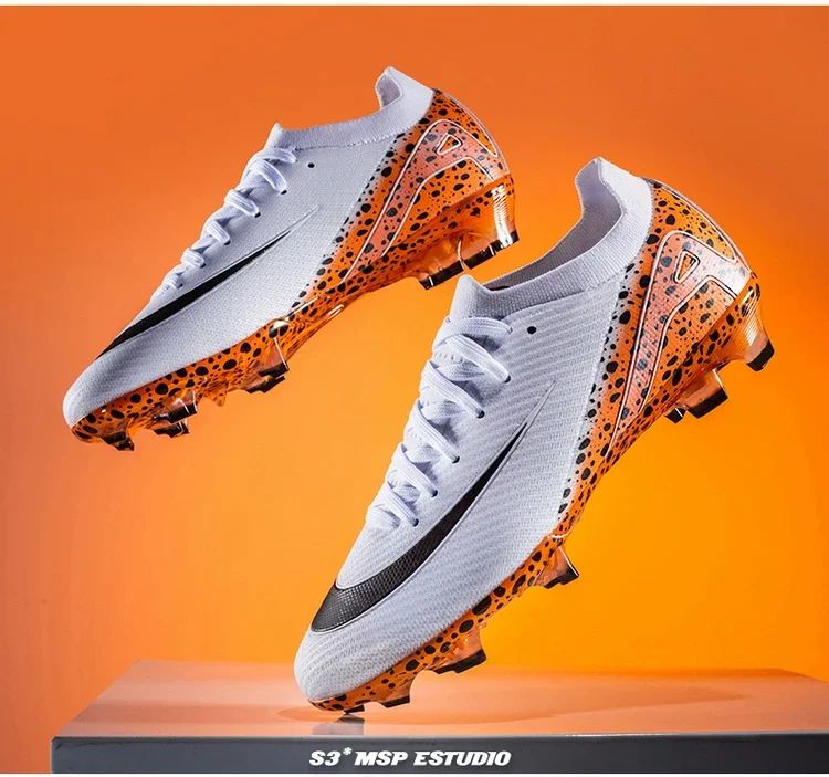 New Men Women Professional Football Boots Cleats Grass Training Match Sport Soccer Shoes FG/TF Ultra-light Non-slip Unisex