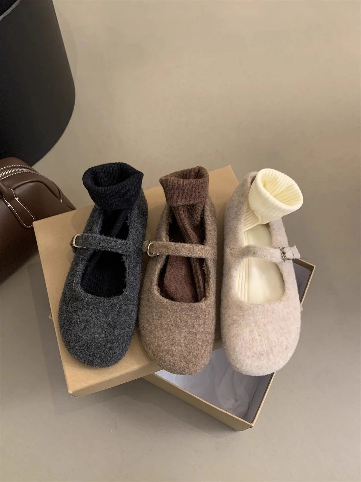 Fashion Square Toe Fleece Flet Ballet Flats Woman Winter Warm Wool Mary Jane Shoes Ladies Brand Design Elegant Plush Loafers