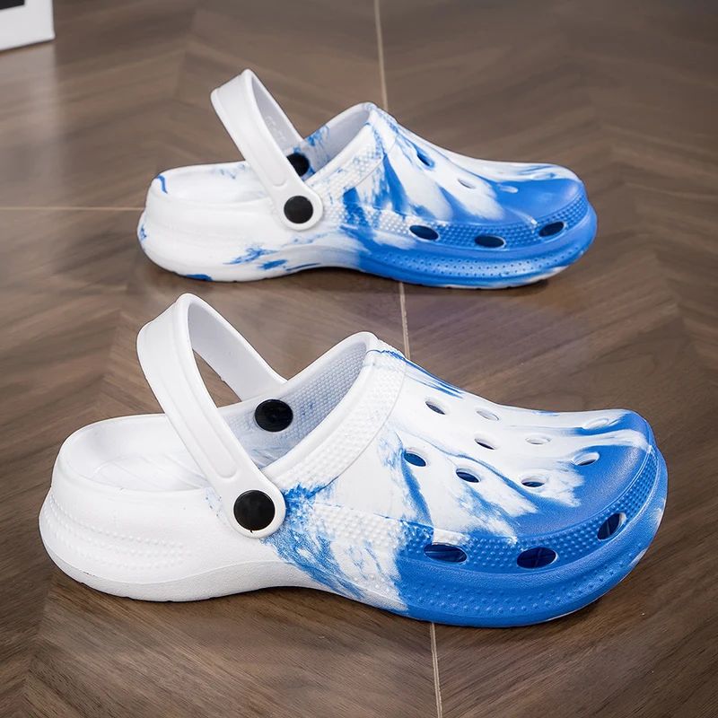 Summer Couple Clog Shoes Fashion Sandals Waterproof Slippers Men Shoes Outdoor Soft Sole Shoes Clogs EVA Beach Home Slipper