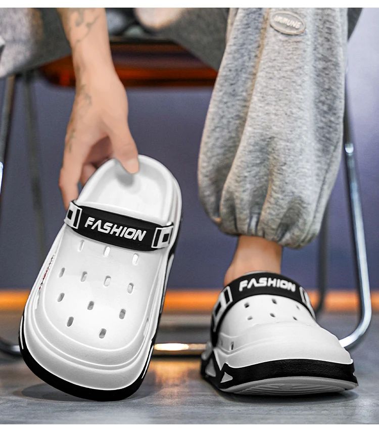 New fashion sandals Men's EVA casual comfortable hole garden shoes outdoor men's beach sandals indoor home unisex slippers