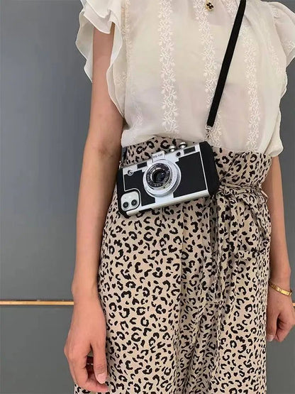 Capa de Couro Emily Em Paris Câmera Retrô 3D para IPhone 11 13 14 15 16 Pro Max 12 Mini XS XR X 7 8 Plus SE 2022 Acessórios IPhone
