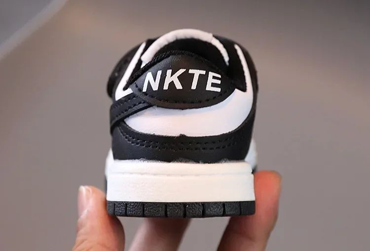 2025 New Toddler Baby Kids Fashion Design Walking Shoes Sneakers White Non-slip Casual Shoes Boys Breathable Outdoor Board Shoes