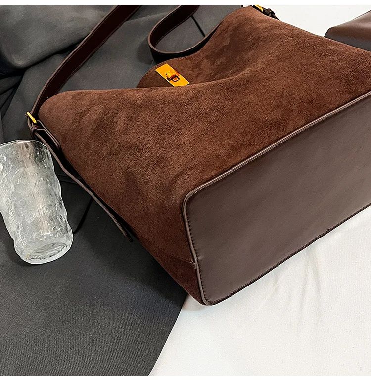 Shoulder Bags Bucket Bag Retro Suede Fur Women Tote Bag New Style Versatile Shoulder & Crossbody Bag 2025