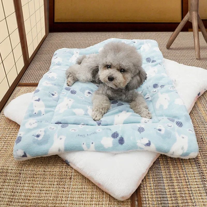 Tapete para Animais de Estimação Espessado Outono/Inverno Canil Quente Manta para Gatos/Cães Tapete Antiderrapante de Flanela Macia de Algodão para Cães Pequenos e Grandes