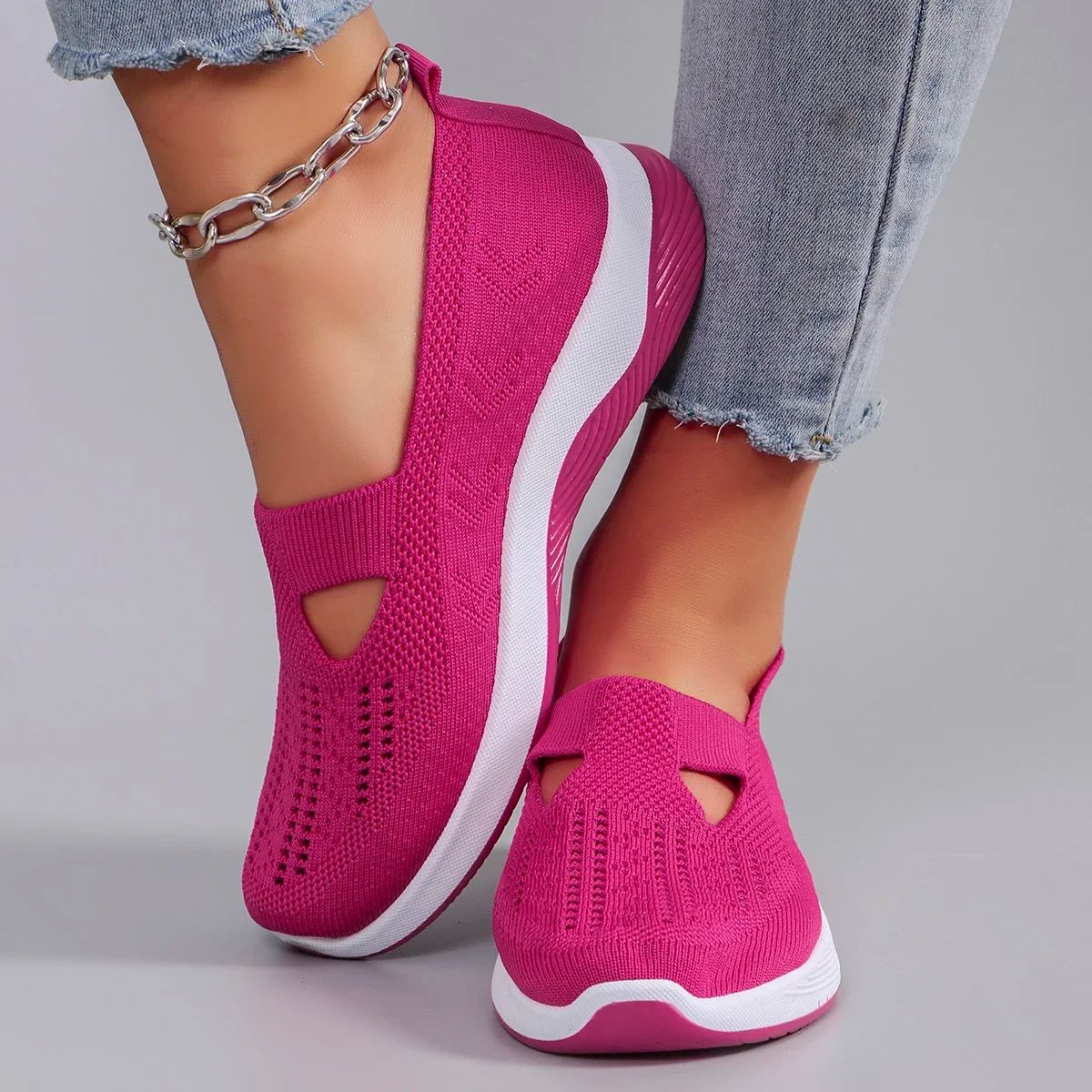 Women's Shoes 2025 Spring New Middle aged and Elderly Mom Shoes Soft soled Breathable Women's Casual ShoesSports Shoes