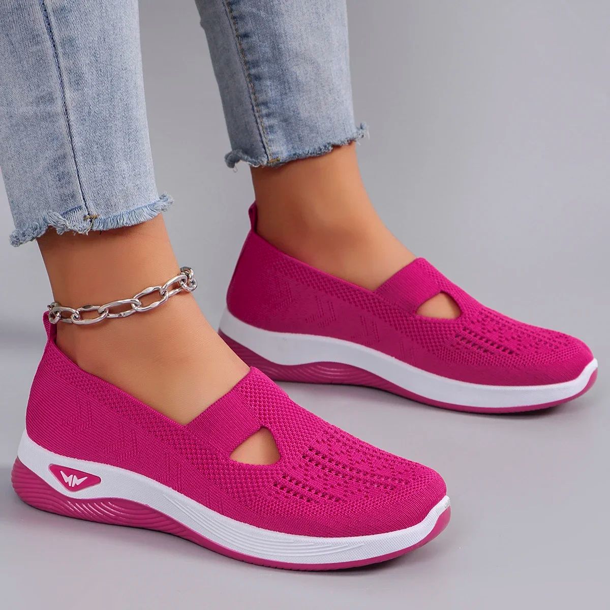 Women's Shoes 2025 Spring New Middle aged and Elderly Mom Shoes Soft soled Breathable Women's Casual ShoesSports Shoes