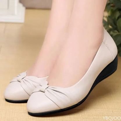 Low heeled light mom Shoes Waterproof Bow Flats Soft soled comfort Women's shoe Casual non slip leather shoes Zapatos Mujer