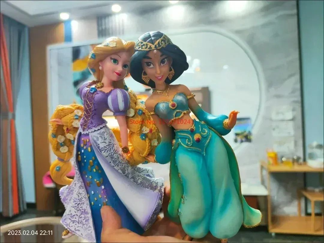 2025 20cm Disney Personagem Frozen Elsa Anna Branca de Neve Rapunzel Boneco de Resina Anime Decoração Modelo Coleção Menina Brinquedos Presente Infantil