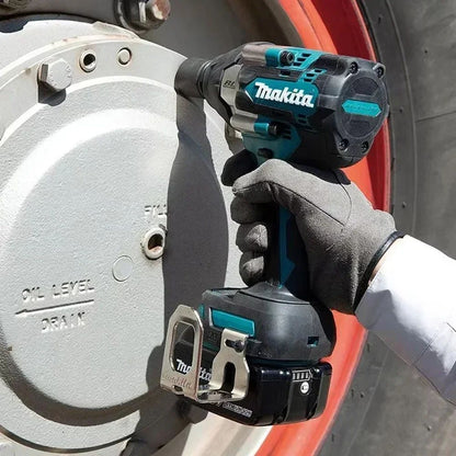 Chave de Impacto a Bateria Makita DTW700, Velocidade Contínua, 18V, Ferramenta Elétrica Sem Escovas (Sem Bateria) para Aperto de Parafusos Pesados