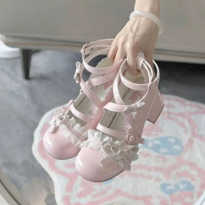 Sapatos de salto alto Lolita vermelhos, sapatos de salto grosso de renda para primavera e outono, sapatos de couro envernizado Mary Jane para mulheres