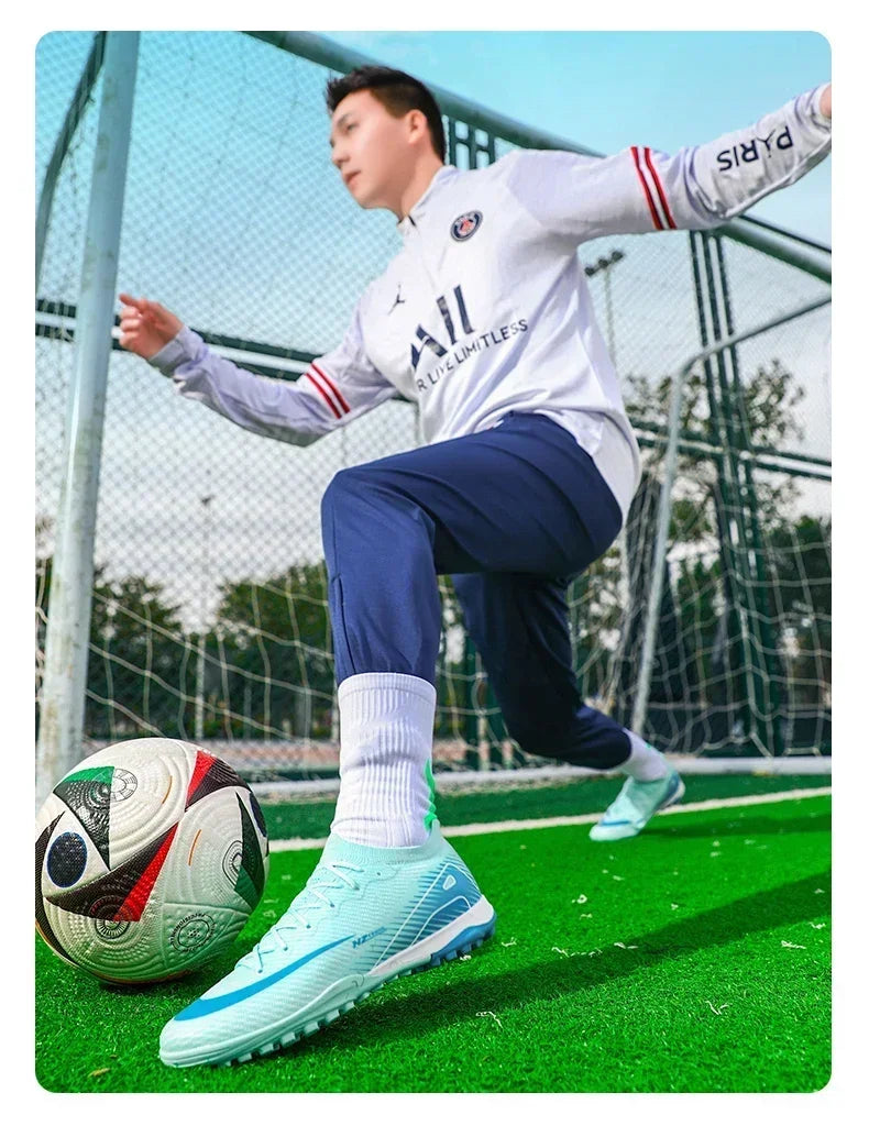 Professional Men Football Boots Adult High Quality Soccer Shoes Society Indoor Cleats Ultralight Studded Women Football Shoes