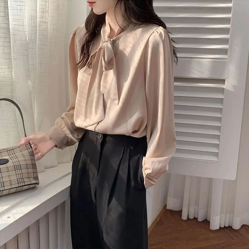 Bow Tie Chiffon Shirts Casual Long Sleeve White Blouse Women's Elegant Business Loose Blouses Ladies Spring and Autumn Chic Tops