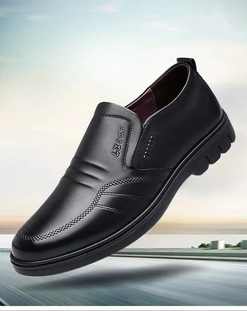 Men's leather shoes new black Soft bottom anti slip and breath shoes men's Business dress casual Zapatos luxury light flat