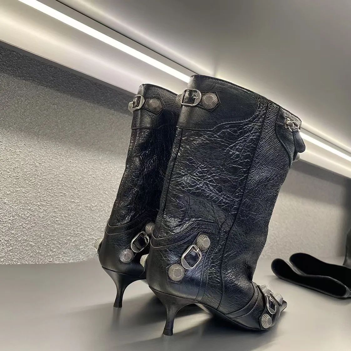 Women's Sexy Stiletto High Heels with Rivet Decoration, Wide Barrel Knee Length Boots, European and American Fashion Show Boots