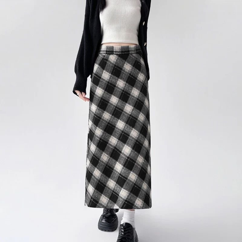 2025 Autumn Vintage Woolen Plaid Skirts Lady Elegant High Waist Slimming A-Line Skirt Women Korean Streetwear Slit Long Skirt