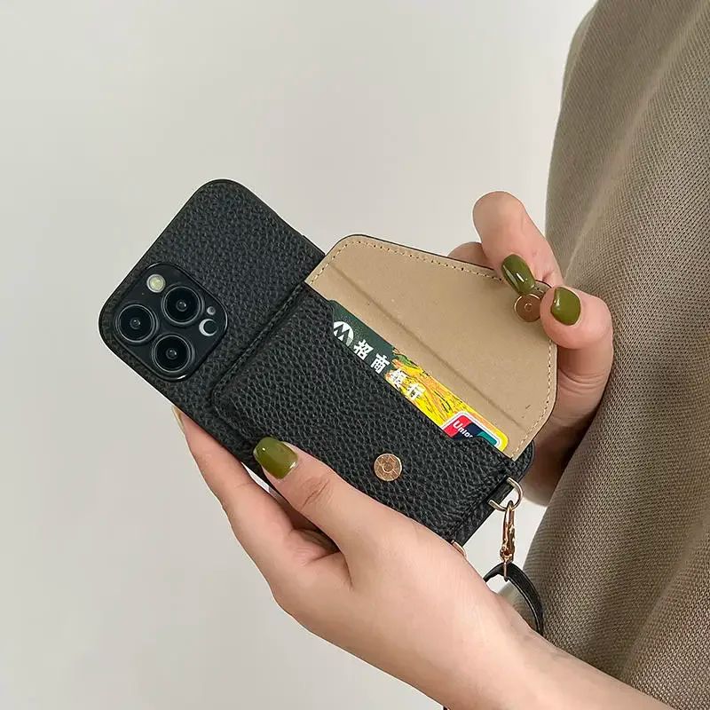 Capa de Couro com Alça Transversal e Suporte de Cartão para iPhone 17 Air 16 15 Plus 14 13 12 11 Pro Max