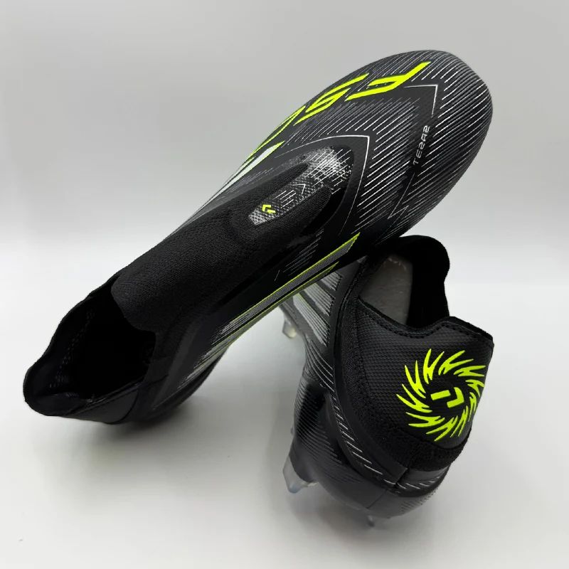 Men FG Football Shoes Professional Grass Training Football Field Boots Outdoor Fast Soccer Shoes Society Cleats Match Sneaker