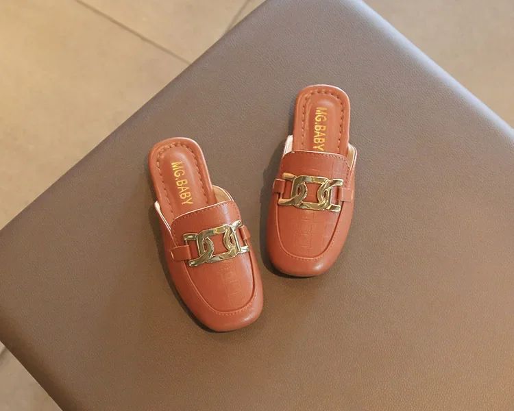 Children Sandals for Girls 2024 Summer New Girls Covered Toes Flat Leather Slippers Casual Lazy Metal Korean Kids Fashion Flats