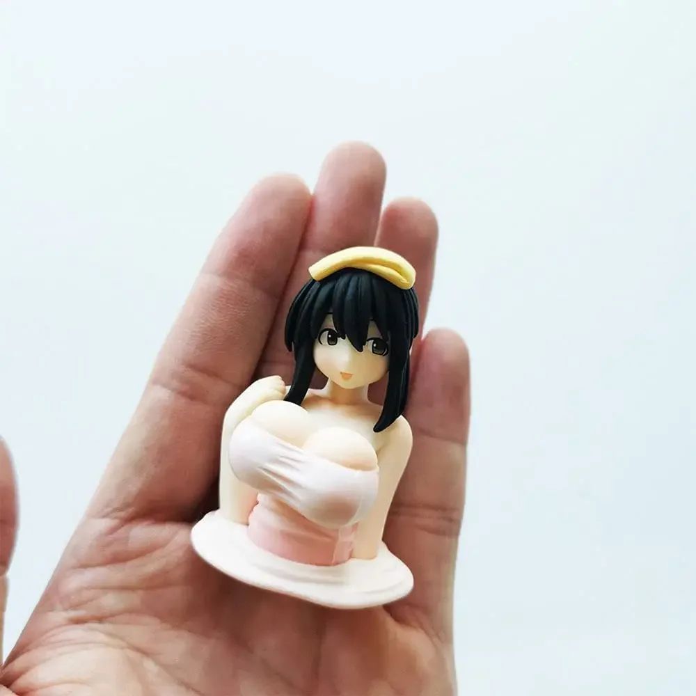1/2 unidades Suporte de Celular para Carro Biquíni Menina Praia Desenho Anime Bonito Kanako Peito Balançando Ornamentos Decoração Painel Carro Interior