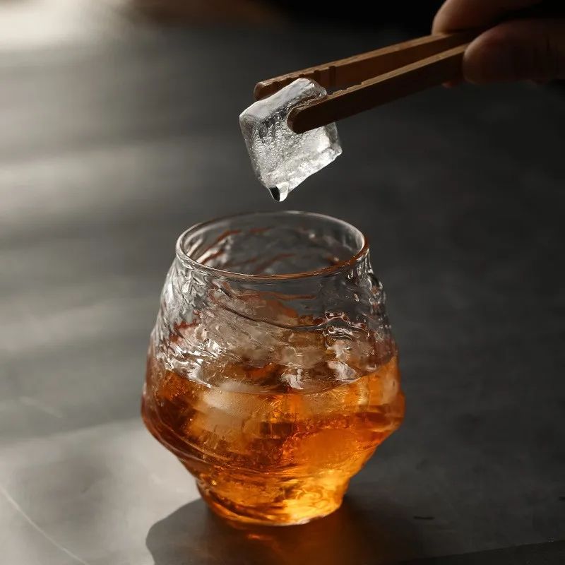 Conjunto de Copos de Uísque de Montanha Glacial 3D Japonesa - Copos Baixos & para Pedras com Caixa de Presente de Madeira para Uísque, Vodka, Vinho