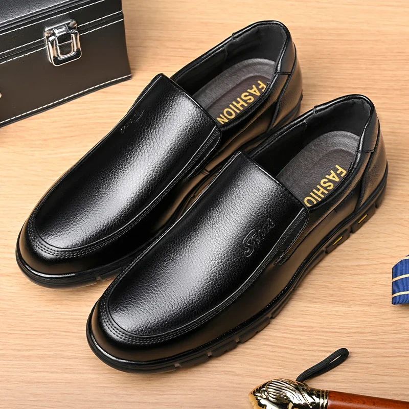 Winter Warm Men Casual Shoes Genuine Leather Breathable Man Loafers High Quality Mens Formal Dress Shoes Slip on Driving Shoes