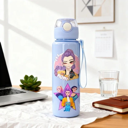 Garrafa de água Kpop Demon Slayer com canudo 700ml Copo de anime de verão para crianças Meninas Meninos Caneca esportiva ao ar livre Acessório de escola e escritório Presente