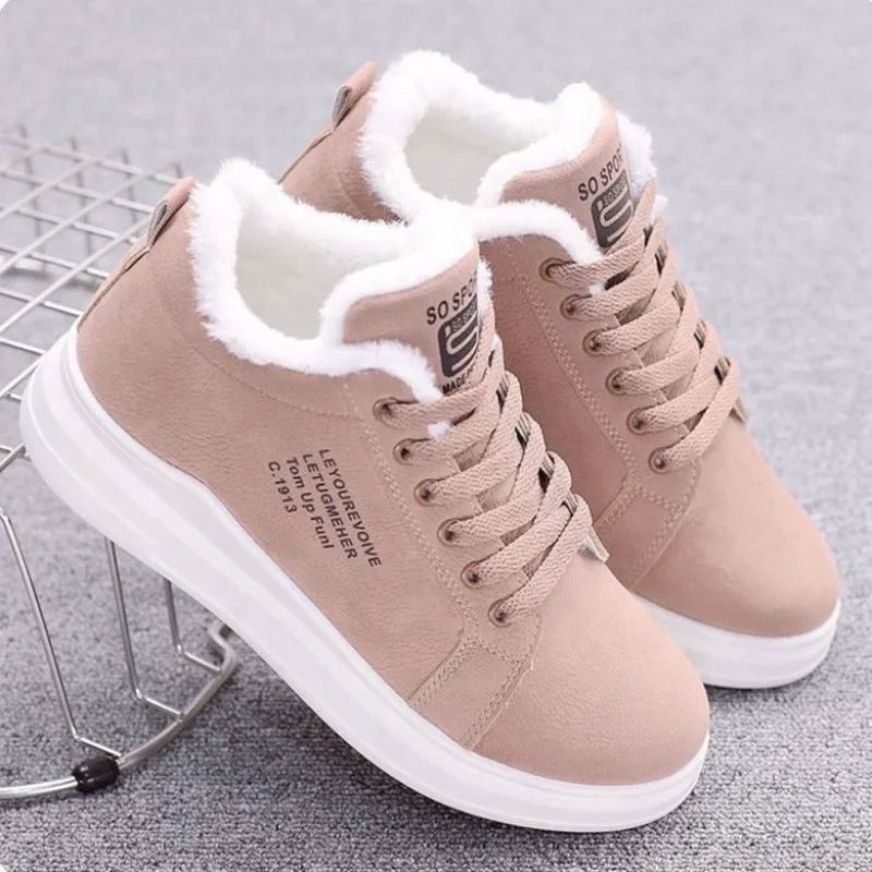 New Winter Velvet Flat Sneakers for Women Fashionable and Comfortable Snow Shoes Thickened and Warm Student Casual Cotton Shoes