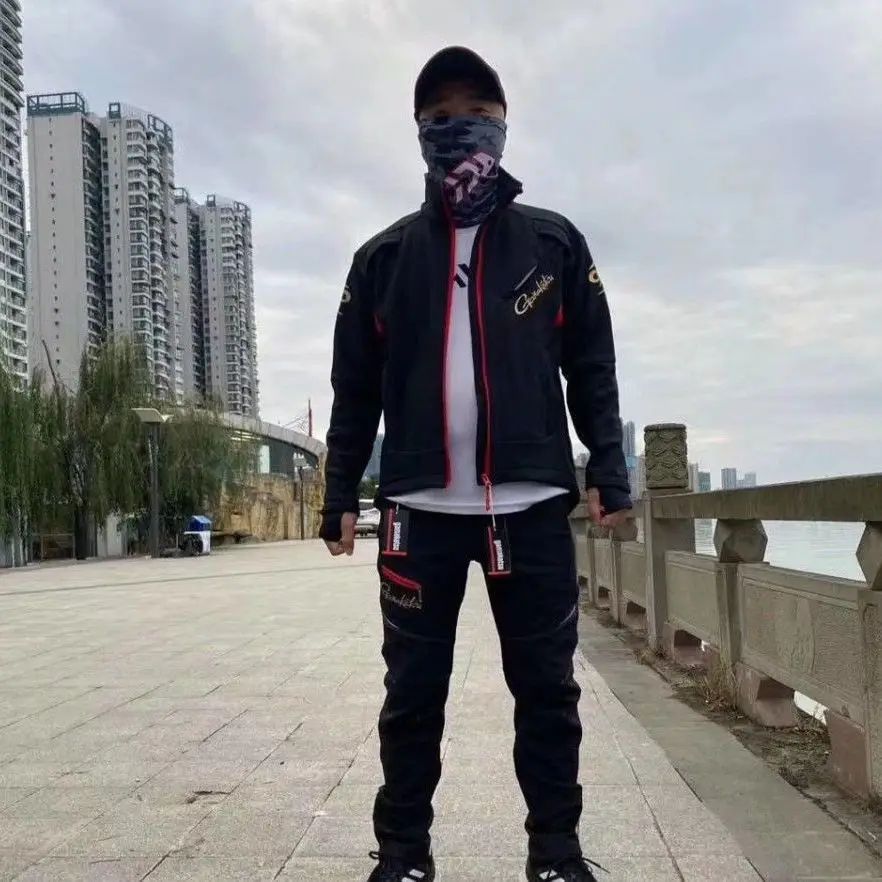 Novo Conjunto de Roupas de Pesca Outono Inverno GM Masculino, Conjunto de Calça e Jaqueta de Pesca Impermeável, Respirável e Quente de Fleece para Montanhismo