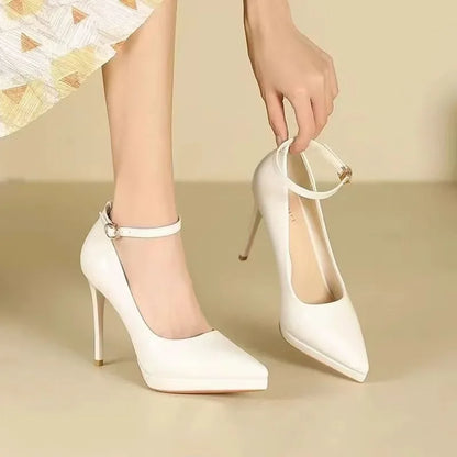 Sapatos femininos com salto agulha super alto de 11cm, corrente de pérolas, tira no tornozelo, bico fino, tamanho grande, sapatos de escritório de couro